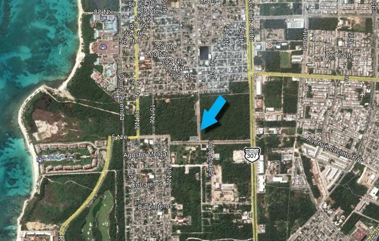 Terreno-en-Venta-en-Avenida-Pintores-Playa-del-Carmen-1