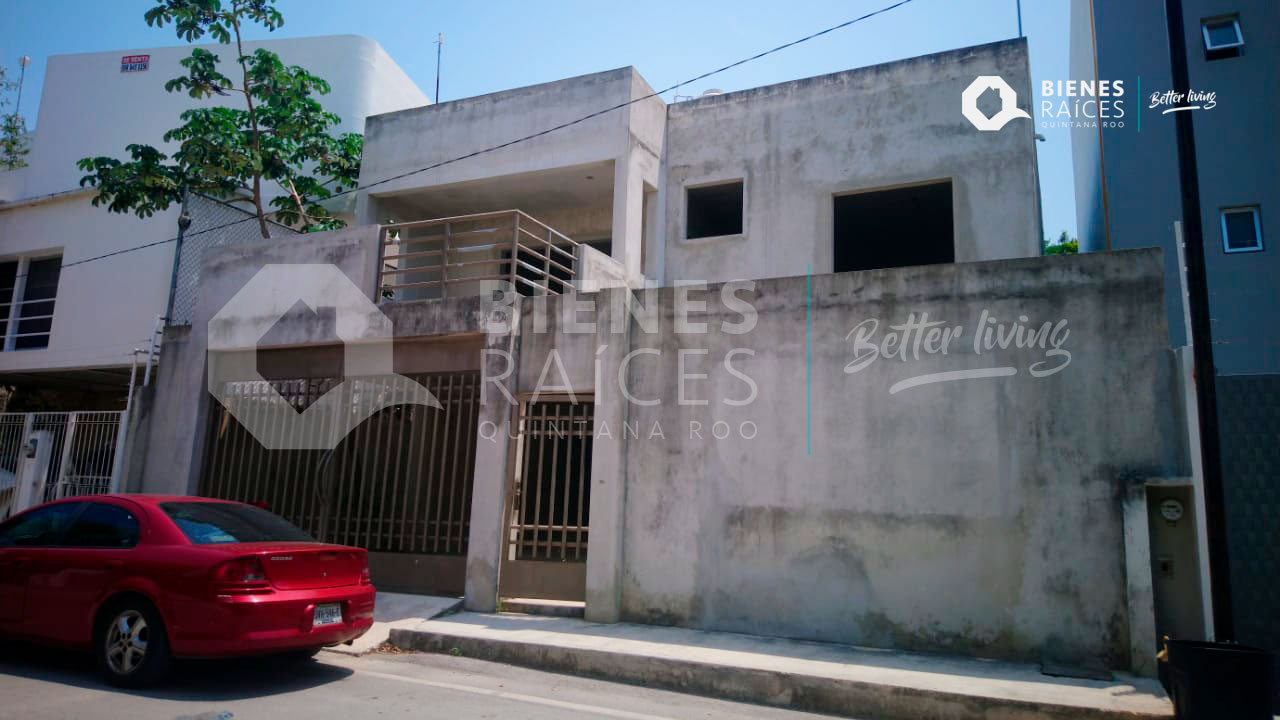 OPORTUNIDAD Casa en venta en obra gris, frente a Plaza Centro Maya, Playa  del Carmen, Quintana Roo - Agencia Inmobiliaria Bienes Raíces Quintana Roo  Real Estate OPORTUNIDAD Casa en venta en obra