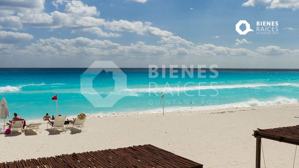 Playas-publicas-Playa-del-Carmen-Agencia-Inmobiliaria-Bienes-Raices-Quintana-Roo-Real-Estate3