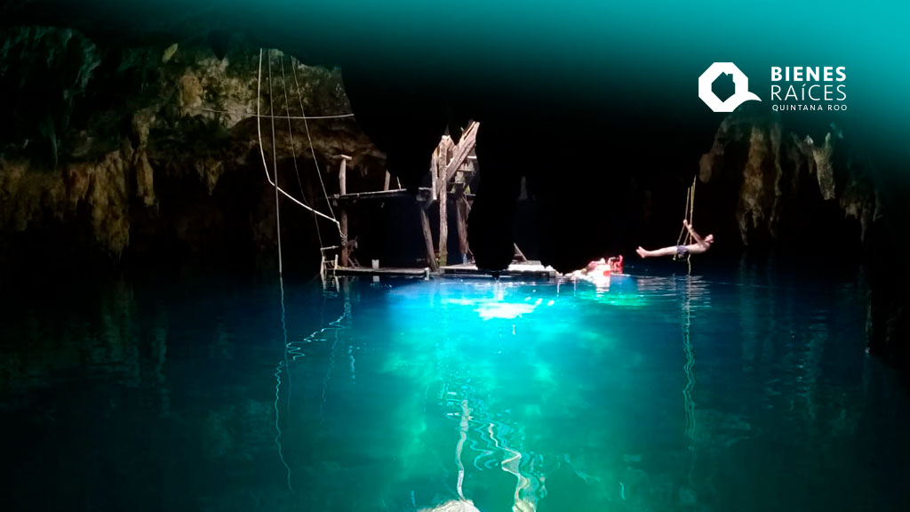 CENOTE-LA-NORIA-Que-hacer-en--PUERTO-MORELOS-Agencia-Inmobiliaria-Bienes-Raíces-Quintana-Roo-Real-Estate-V1