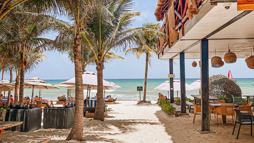 Mvngata-Beachclub-y-Hotel-Boutique-Qué-hacer-en-Playa-del-Carmen-Agencia-Inmobiliaria-Bienes-Raíces-Quintana-Roo-Real-Estate-Riviera-Maya-what-to-do-V1