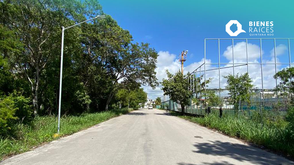 Terreno-en-venta-Playa-del-Carmen-Agencia-Inmobiliaria-Bienes-Raíces-Quintana-Roo-Real-Estate-Riviera-Maya-lot-for-sale1