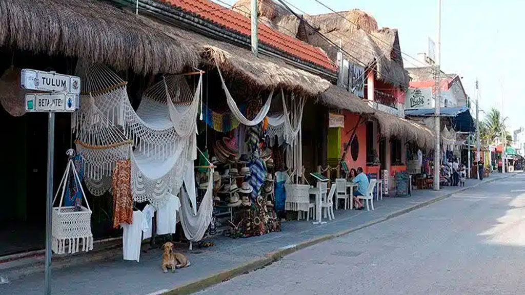 Tulum-el-más-visitado-Tulum-Agencia-Inmobiliaria-Bienes-Raíces-Quintana-Roo-Real-Estate-Riviera-Maya-V1