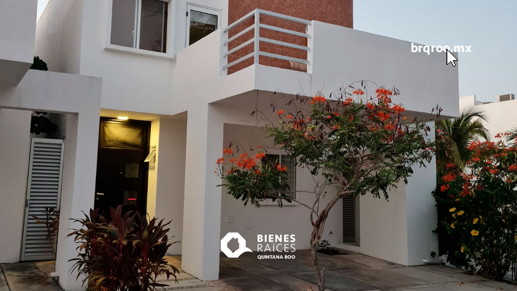 Casa-en-venta-Playa-del-Carmen-La-Joya-Agencia-Inmobiliaria-Bienes-Raíces-Quintana-Roo-Real-Estate-Riviera-house-for-sale-h1