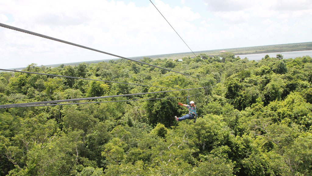 Kan-K'in-Bacalar-Una-travesía-en-tirolesa-Inmobiliaria-Bienes-Raíces-Quintana-Roo-Real-Estate-Riviera-H2