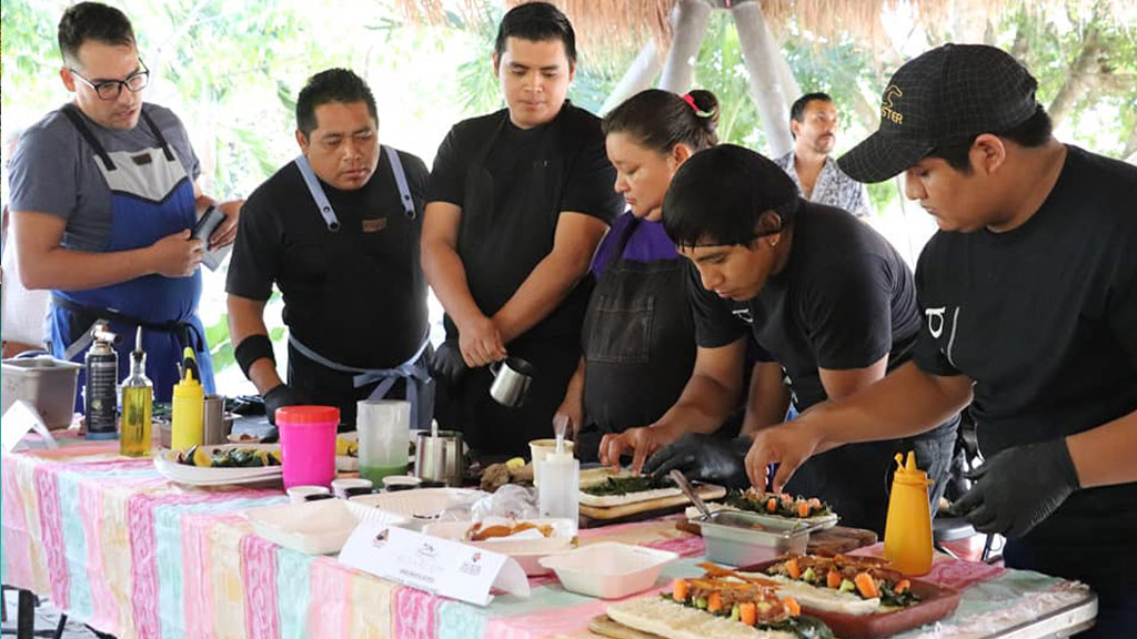 Bacalar-sede-de-la-cuarta-edición-del-Festival-Gastronómico-del-Caribe-Mexicano-Agencia-Inmobiliaria-Bienes-Raíces-Quintana-Roo-Real-Estate-Riviera-H1