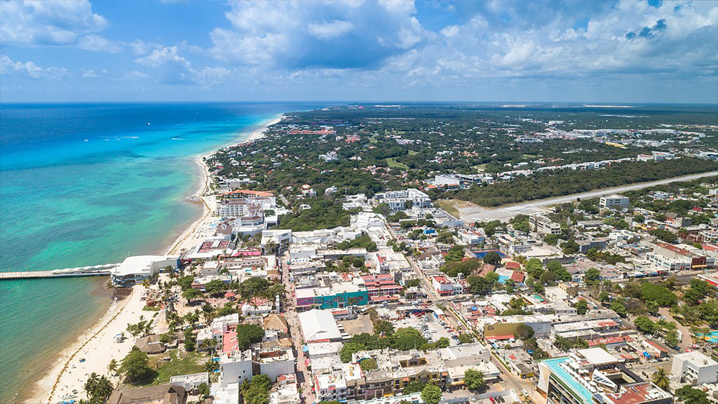 Carnaval-Caribe-Neón-Playa-del-Carmen-Agencia-Inmobiliaria-Bienes-Raíces-Quintana-Roo-Real-Estate-Riviera-H2