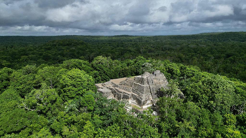 La-zona-arqueológica-de-Ichkabal-abre-sus-puertas-Agencia-Inmobiliaria-Bienes-Raíces-Quintana-Roo-Real-Estate-Riviera-H2