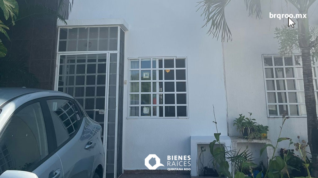 Casa-en-venta-en-playa-del-carmen-Agencia-Inmobiliaria-Bienes-Raíces-Quintana-Roo-los-olivos-Real-Estate-Riviera-H1Casa-en-venta-en-playa-del-carmen-Agencia-Inmobiliaria-Bienes-Raíces-Quintana-Roo-los-olivos-Real-Estate-Riviera-H1