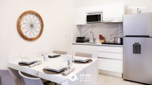 Departamentos-en-venta-en-playa-del-carmen-Agencia-Inmobiliaria-Bienes-Raíces-Quintana-Roo-gran-fifty-suites-Real-Estate-Riviera-H1